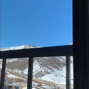 Meet your Posher, Sidney